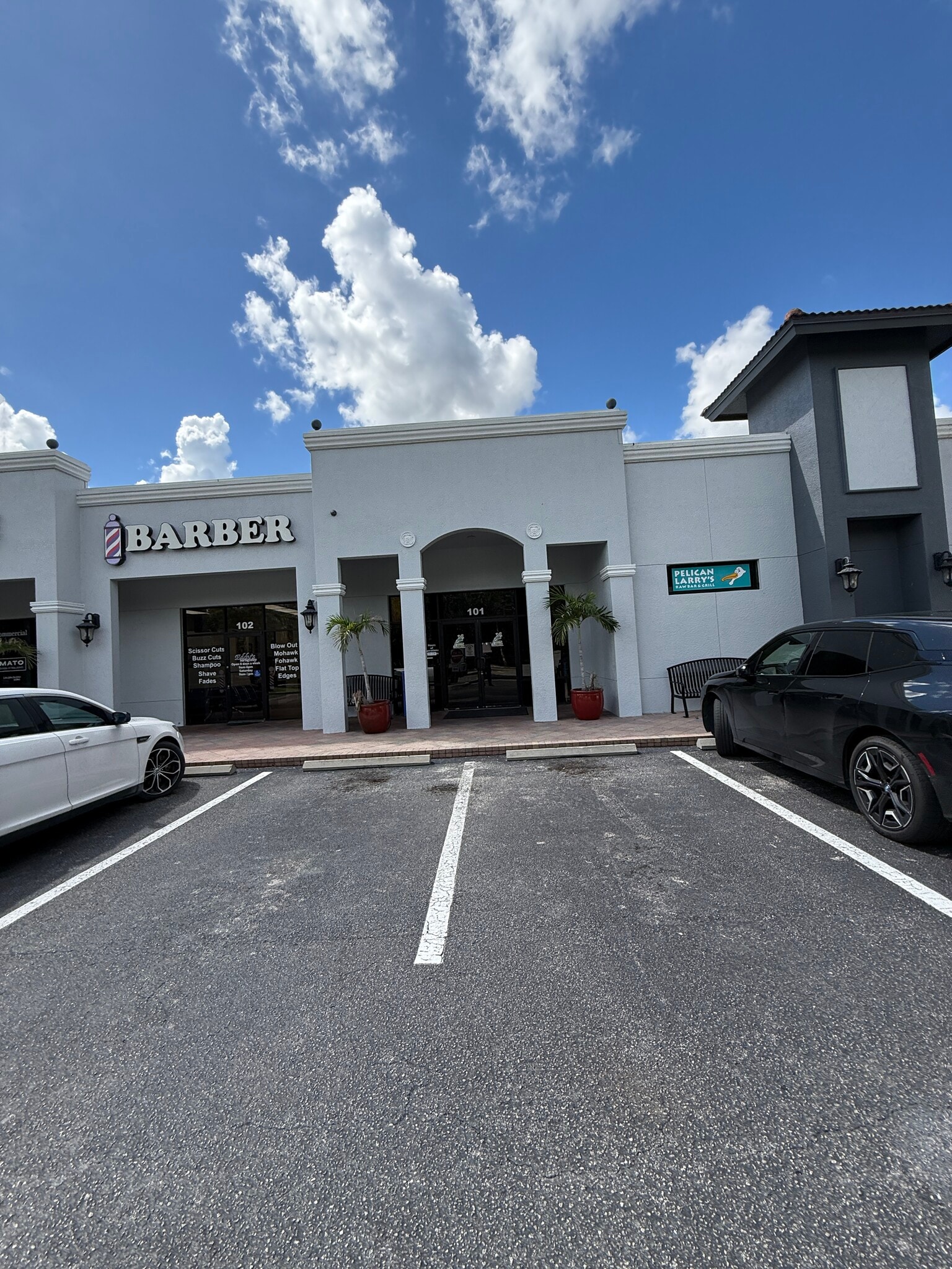 7785 Davis Blvd, Naples, FL à louer Photo de l’immeuble– Image 1 sur 23