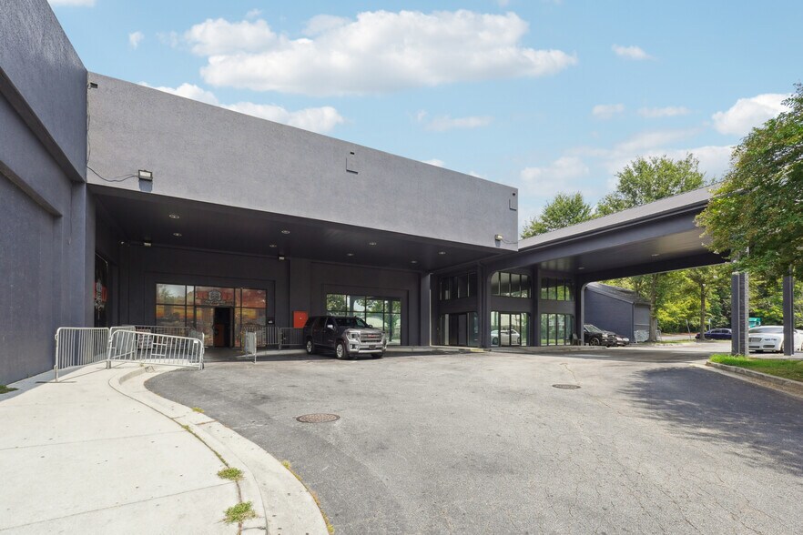 4730 Frontage Rd, Forest Park, GA à vendre - Photo de l’immeuble – Image 3 sur 25