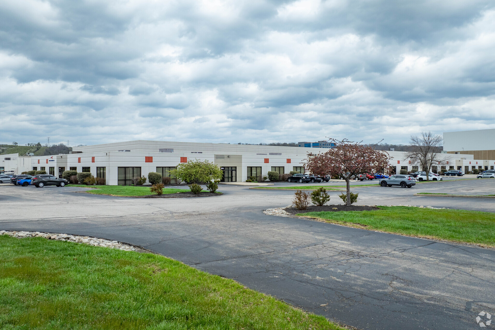 8890-8918 Beckett Rd, West Chester, OH à louer Photo principale– Image 1 sur 5