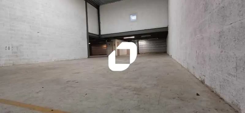 Local d'activités dans Aubergenville à vendre - Photo intérieure – Image 3 sur 9