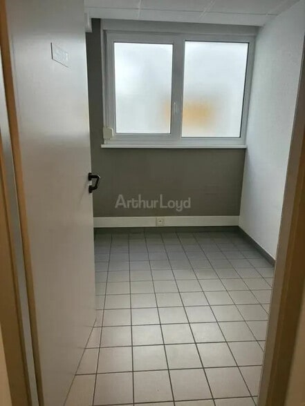 Local commercial dans Hochfelden à vendre - Photo de l’immeuble – Image 3 sur 8