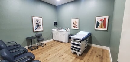 7956 Davis Blvd, North Richland Hills, TX à louer Photo intérieure– Image 2 sur 11