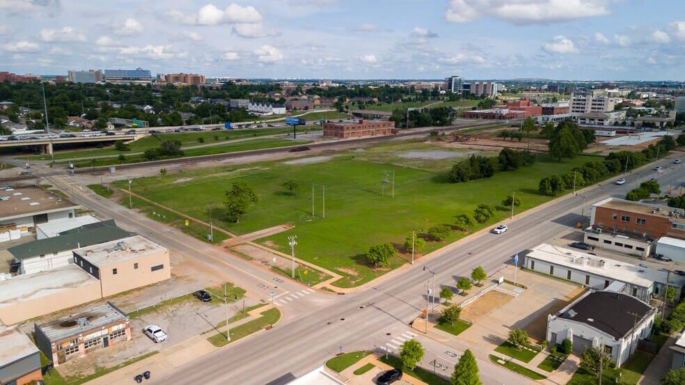 1500 Broadway Ave, Oklahoma City, OK à vendre - Aérien – Image 2 sur 10