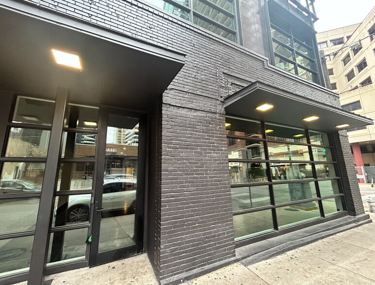 219 W 4th St, Austin, TX à louer - Photo de l’immeuble – Image 2 sur 13