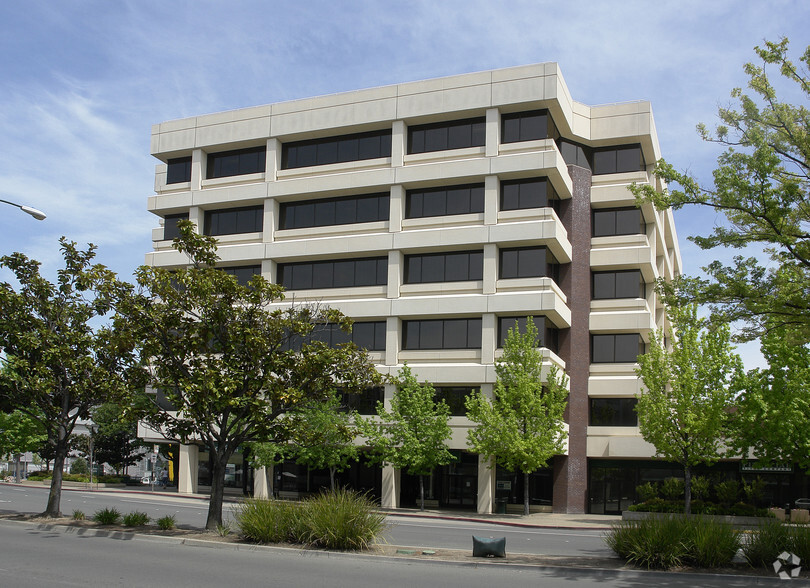 1676 N California Blvd, Walnut Creek, CA à louer - Photo de l’immeuble – Image 2 sur 12