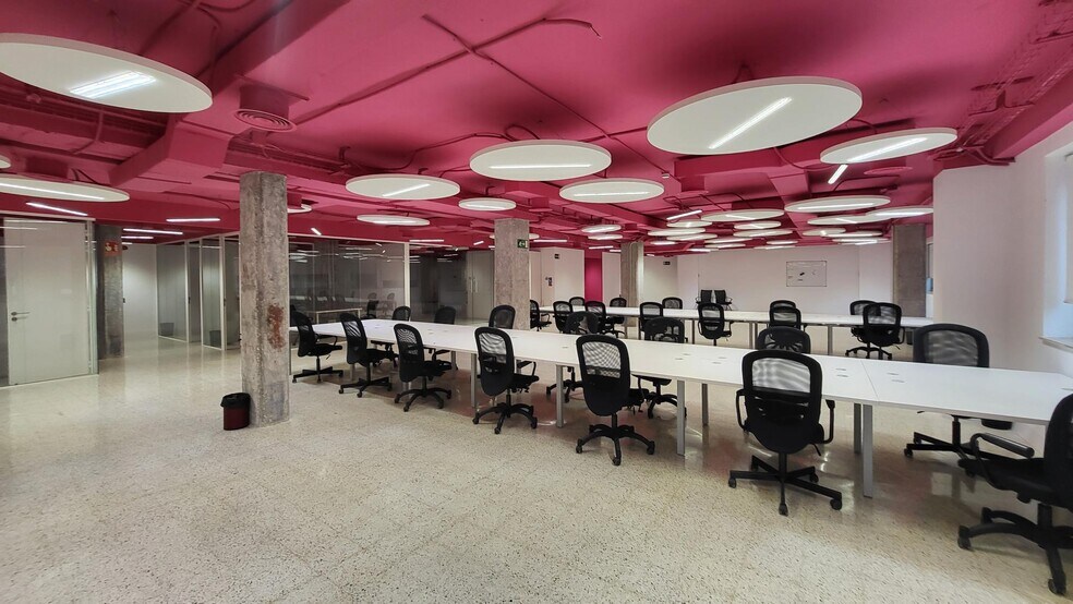 Bureau dans Madrid, Madrid à louer - Photo de l’immeuble – Image 3 sur 3