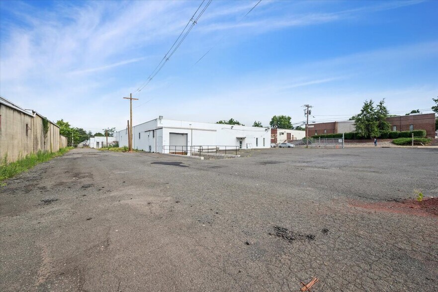 60 E 4th St, Somerville, NJ à louer - Photo de l’immeuble – Image 3 sur 15
