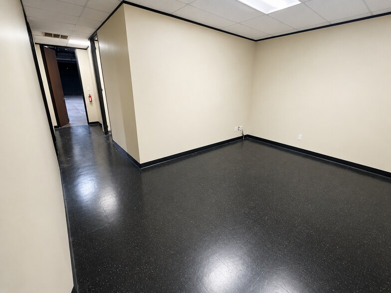 3700 Yale St, Houston, TX à louer - Photo intérieure – Image 2 sur 5