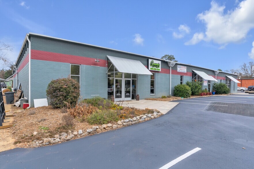 518 W North 1st St, Seneca, SC à vendre - Photo de l’immeuble – Image 3 sur 32