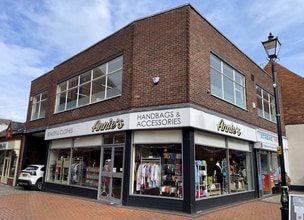 8-10 Exchange St, Retford à louer Photo de l’immeuble– Image 1 sur 4