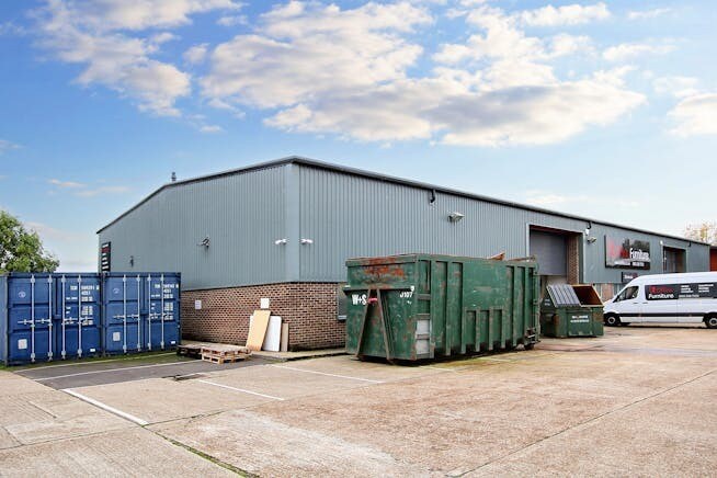 2 Willis Way, Poole à vendre - Photo de l’immeuble – Image 1 sur 2
