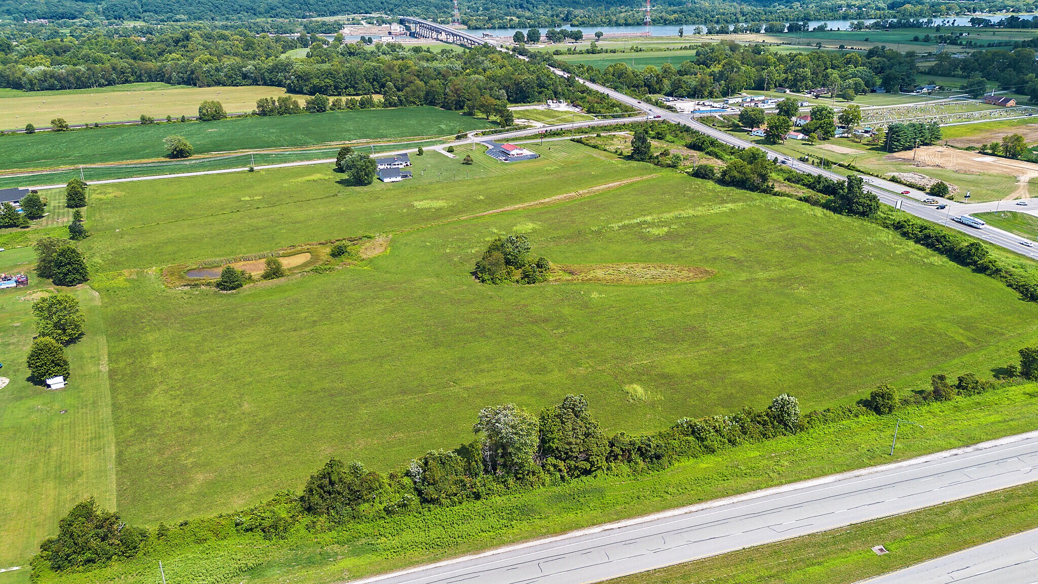 2599 Ohio River Rd, Greenup, KY à vendre Photo principale– Image 1 sur 12