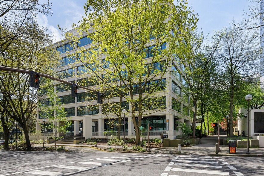 Park Square portefeuille de 2 biens à vendre sur LoopNet.fr - Photo de l’immeuble – Image 1 sur 19