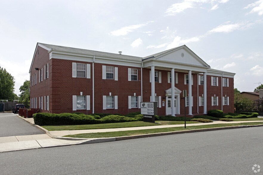 120 Van Nostrand Ave, Englewood Cliffs, NJ à louer - Photo principale – Image 1 sur 4