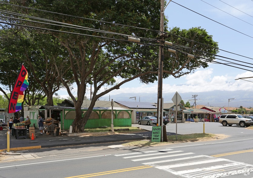 Kihei Crossroads portefeuille de 2 biens à vendre sur LoopNet.fr - Photo principale – Image 1 sur 25