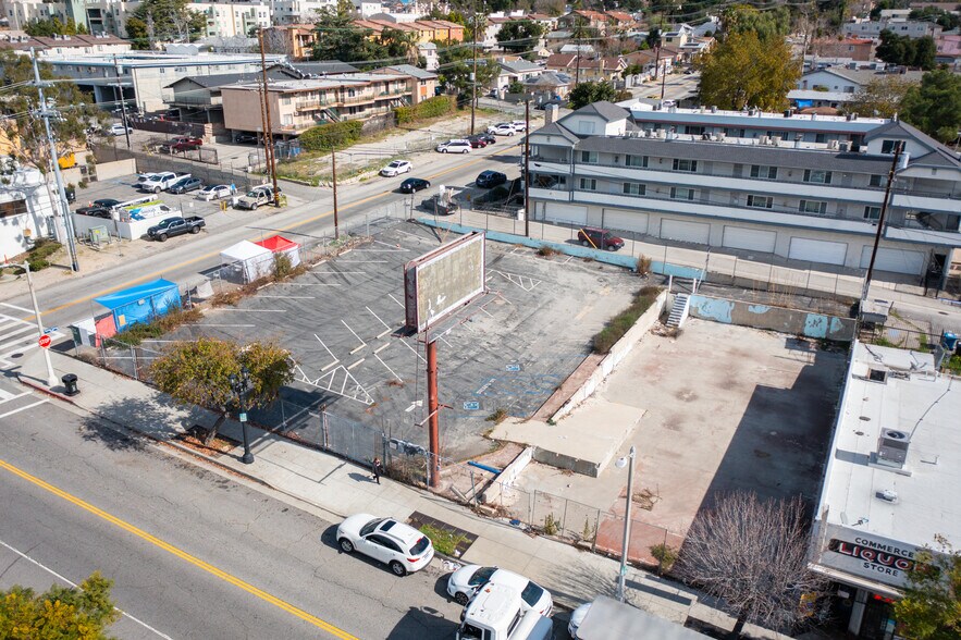 9938 Commerce Ave, Tujunga, CA à vendre - Photo de l’immeuble – Image 2 sur 7