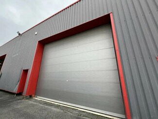 Plus de détails pour Local d'activités à louer