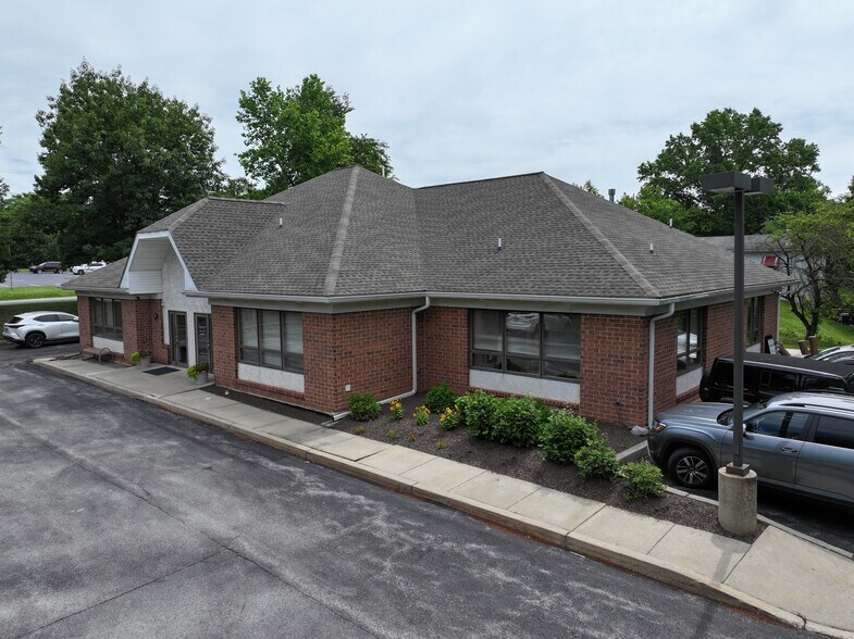 1150 Valley Forge Rd, Phoenixville, PA à vendre - Photo de l’immeuble – Image 2 sur 4