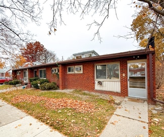 Plus de détails pour 15405 E 11 Mile Rd, Roseville, MI - Logement à vendre