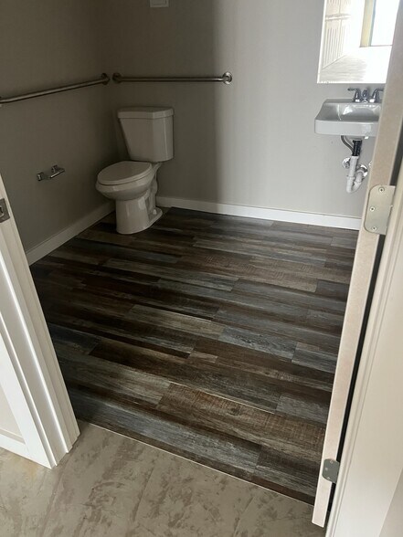 8137 Florance Road Rd, Northlake, TX à louer - Photo de l’immeuble – Image 3 sur 5