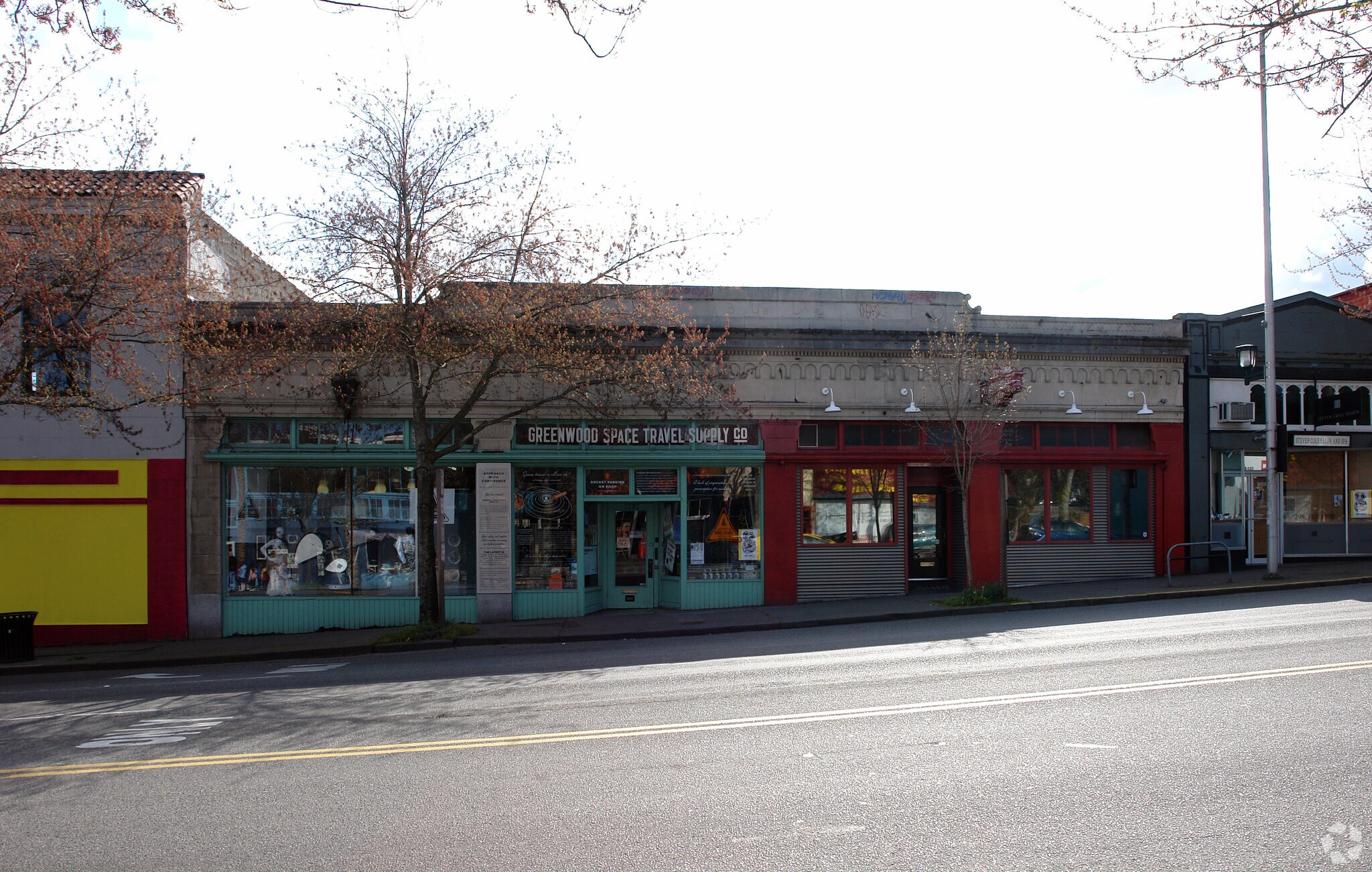 8414 Greenwood Ave N, Seattle, WA à louer Photo principale– Image 1 sur 7