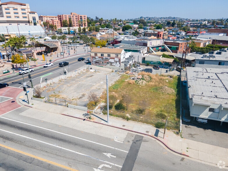 110 S Boyle Ave, Los Angeles, CA à louer - Aérien – Image 3 sur 10