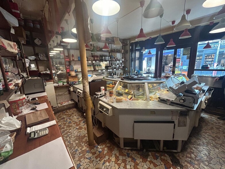 44 Rue De Lancry, Paris à vendre - Photo de l’immeuble – Image 3 sur 7