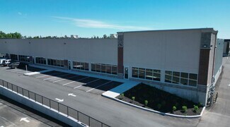 Plus de détails pour 1325 Centennial Dr, Kingston, ON - Local d'activités à louer