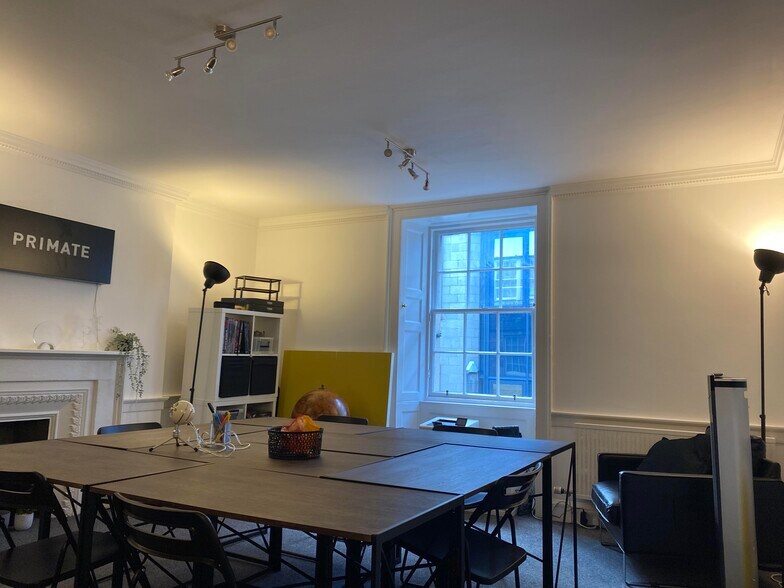 6 Hill St, Edinburgh à louer - Photo de l’immeuble – Image 2 sur 5