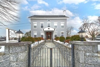 97 Broadway, Verplanck, NY à louer Photo intérieure– Image 2 sur 13