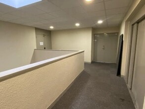 114 Avenue Louis Roche, Gennevilliers à louer Photo intérieure– Image 2 sur 3