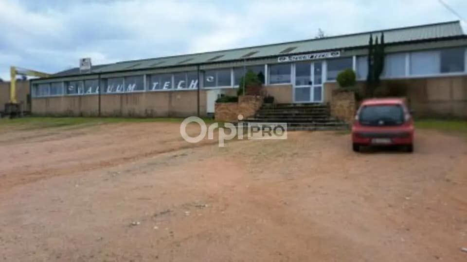 Industriel/Logistique dans Domérat à louer - Photo de l’immeuble – Image 1 sur 4