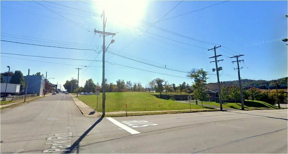 341 Park Rd, Ambridge, PA à vendre - Photo de l’immeuble – Image 1 sur 7