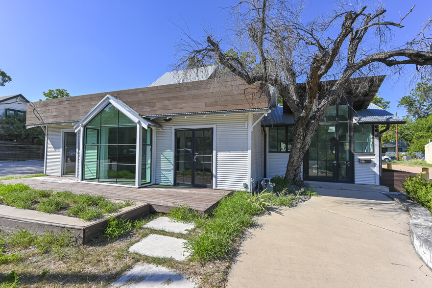 1818 W 35th St, Austin, TX à louer - Photo de l’immeuble – Image 1 sur 2