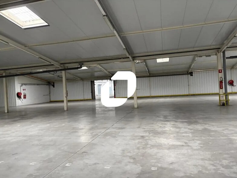 Local commercial dans Lys-lez-Lannoy à louer - Photo de l’immeuble – Image 3 sur 17