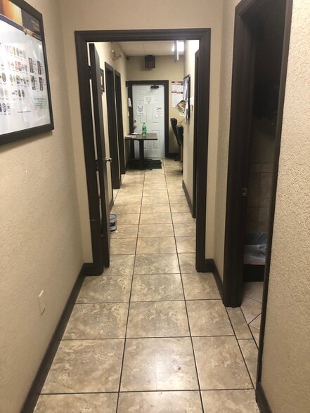110 W Orange St, Altamonte Springs, FL à louer - Photo intérieure – Image 2 sur 3