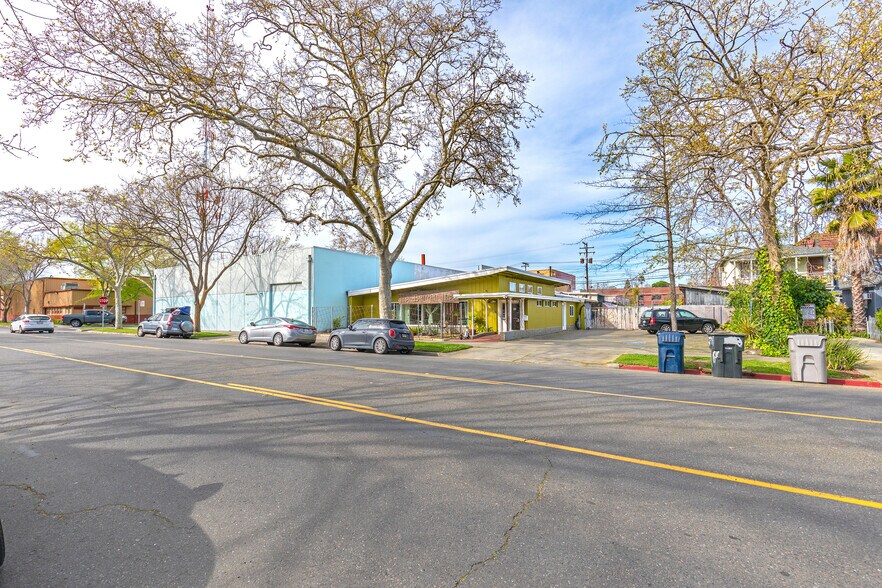 1819 23rd St, Sacramento, CA à louer - Photo de l’immeuble – Image 3 sur 7