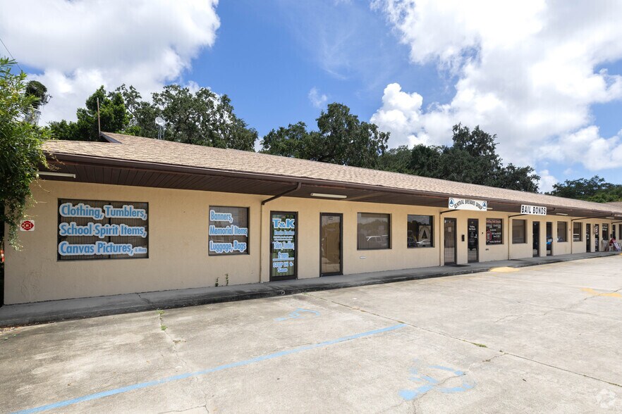 950 N Cocoa Blvd, Cocoa, FL à louer - Photo principale – Image 2 sur 2