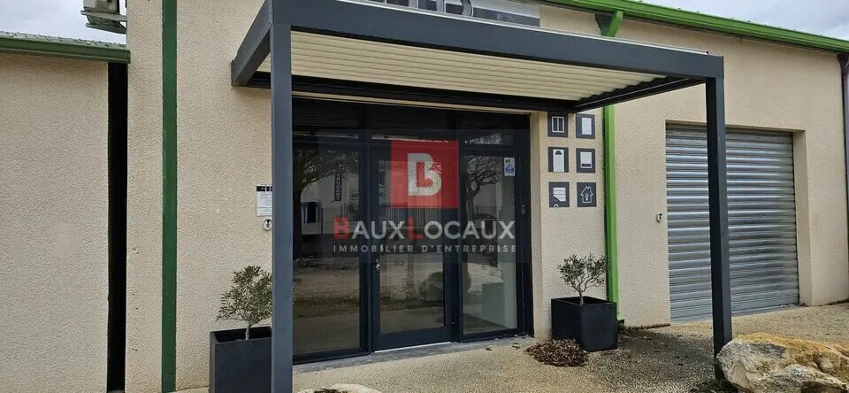 Local commercial dans L'Isle-sur-la-Sorgue à louer Photo de l’immeuble– Image 1 sur 7