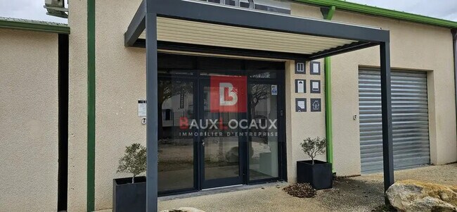 Plus de détails pour Local commercial à louer