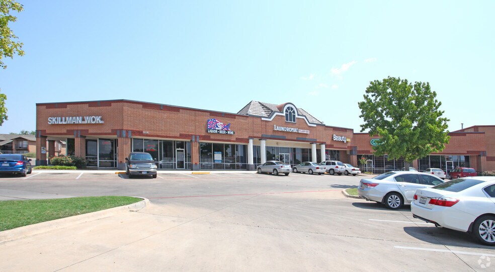 9108-9124 Camp Bowie Blvd W, Fort Worth, TX à louer - Photo de l’immeuble – Image 3 sur 12