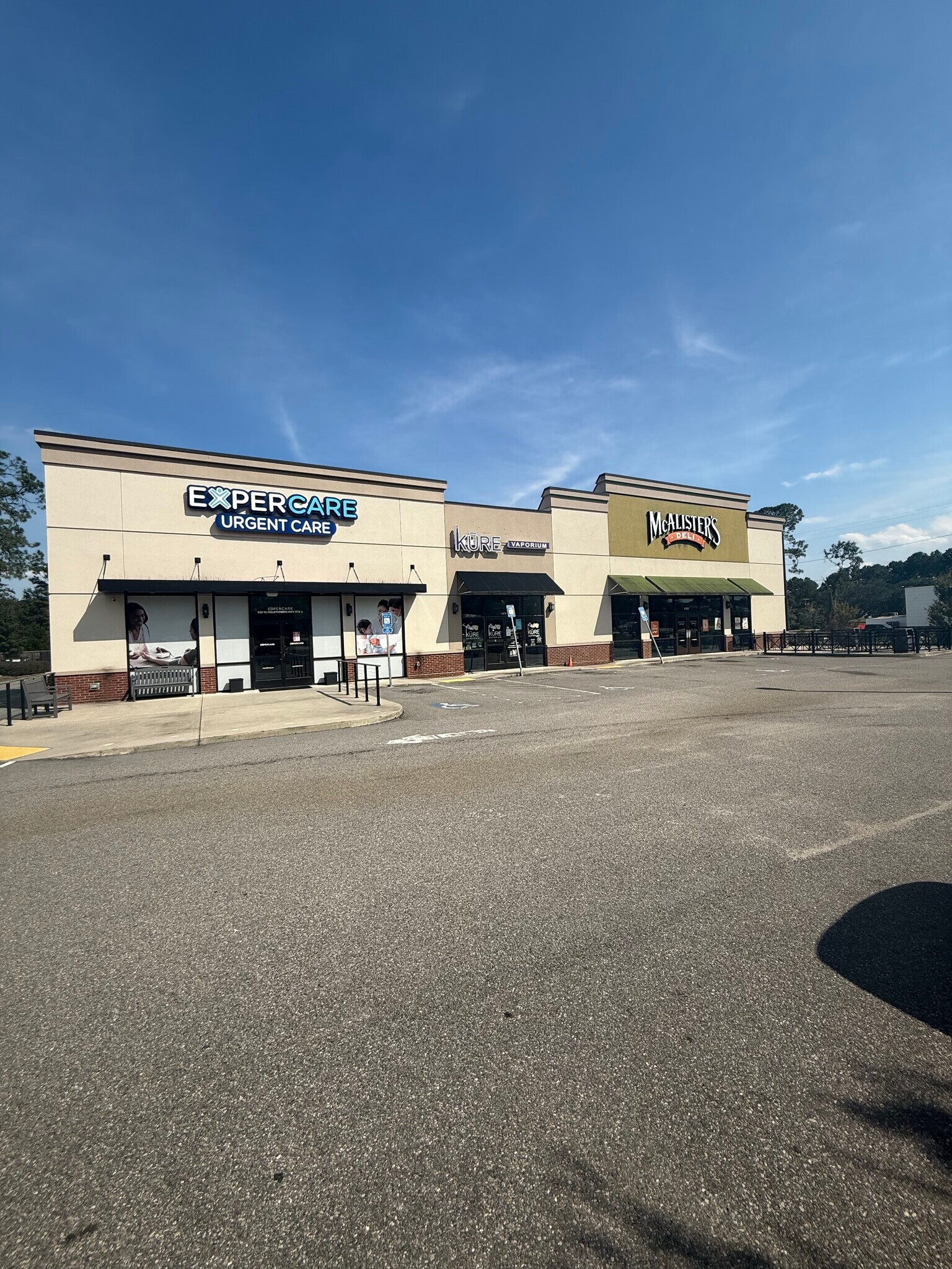 632 W Oglethorpe Hwy, Hinesville, GA à louer Photo de l’immeuble– Image 1 sur 5