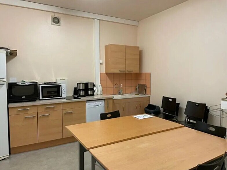 Bureau dans Saint-Avold à louer - Photo de l’immeuble – Image 3 sur 5