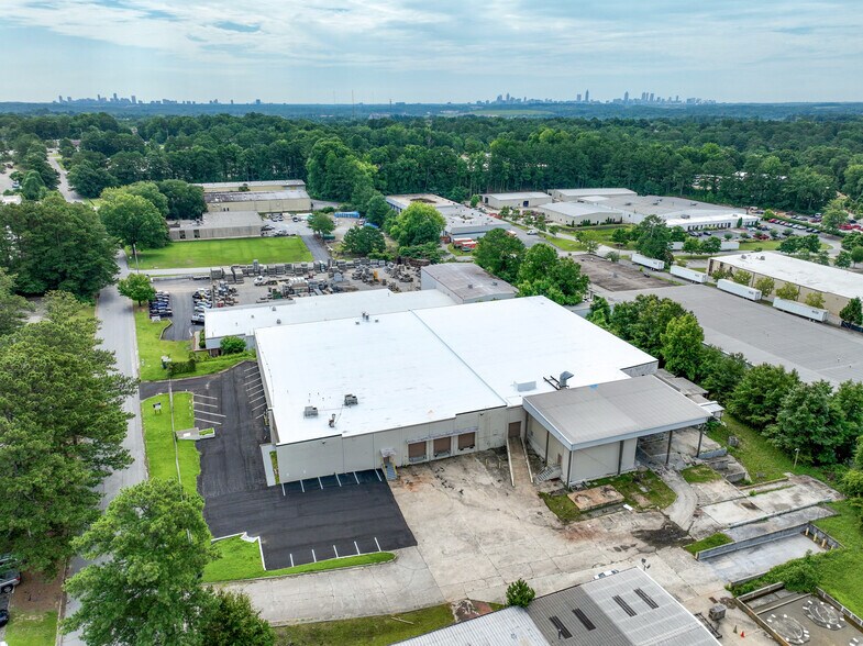 1850 S Cobb Industrial Blvd, Smyrna, GA à louer - Photo de l’immeuble – Image 1 sur 17
