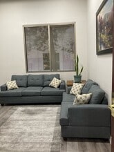 64 N Pecos Rd, Henderson, NV à louer Photo intérieure– Image 2 sur 4