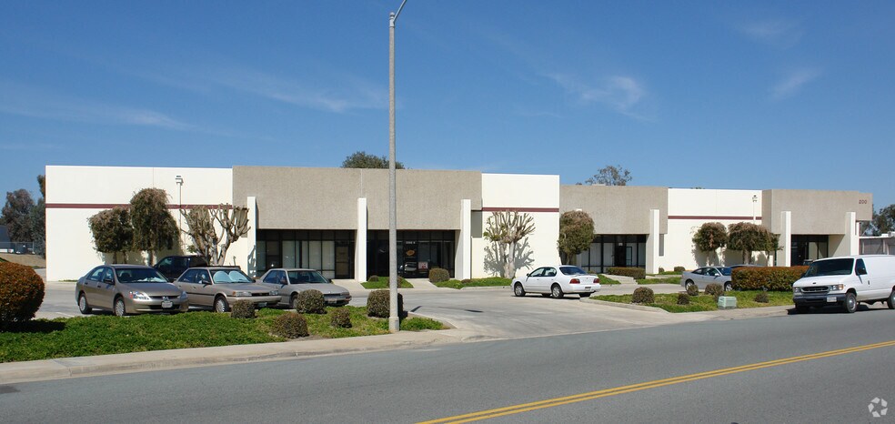 1200 Billy Mitchell Dr, El Cajon, CA à louer - Photo de l’immeuble – Image 2 sur 4