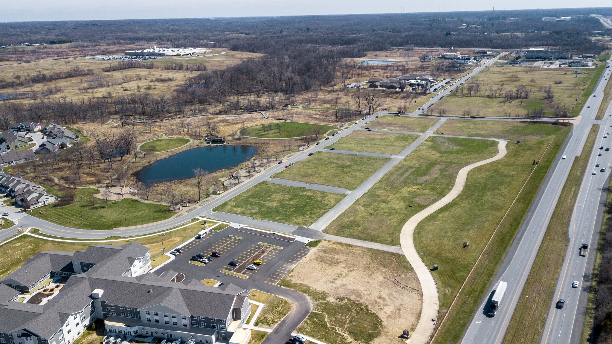 Coffee Crk, Chesterton, IN à vendre Photo principale– Image 1 sur 37