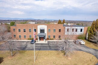Plus de détails pour 131 E Commerce St, Amherst, VA - Bureau, Industriel/Logistique à louer