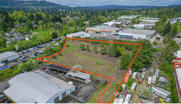 SE Roethe Rd, Milwaukie, OR à vendre - Photo de l’immeuble – Image 2 sur 8