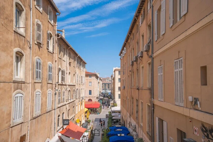 Local commercial dans Marseille à louer - Photo de l’immeuble – Image 2 sur 2